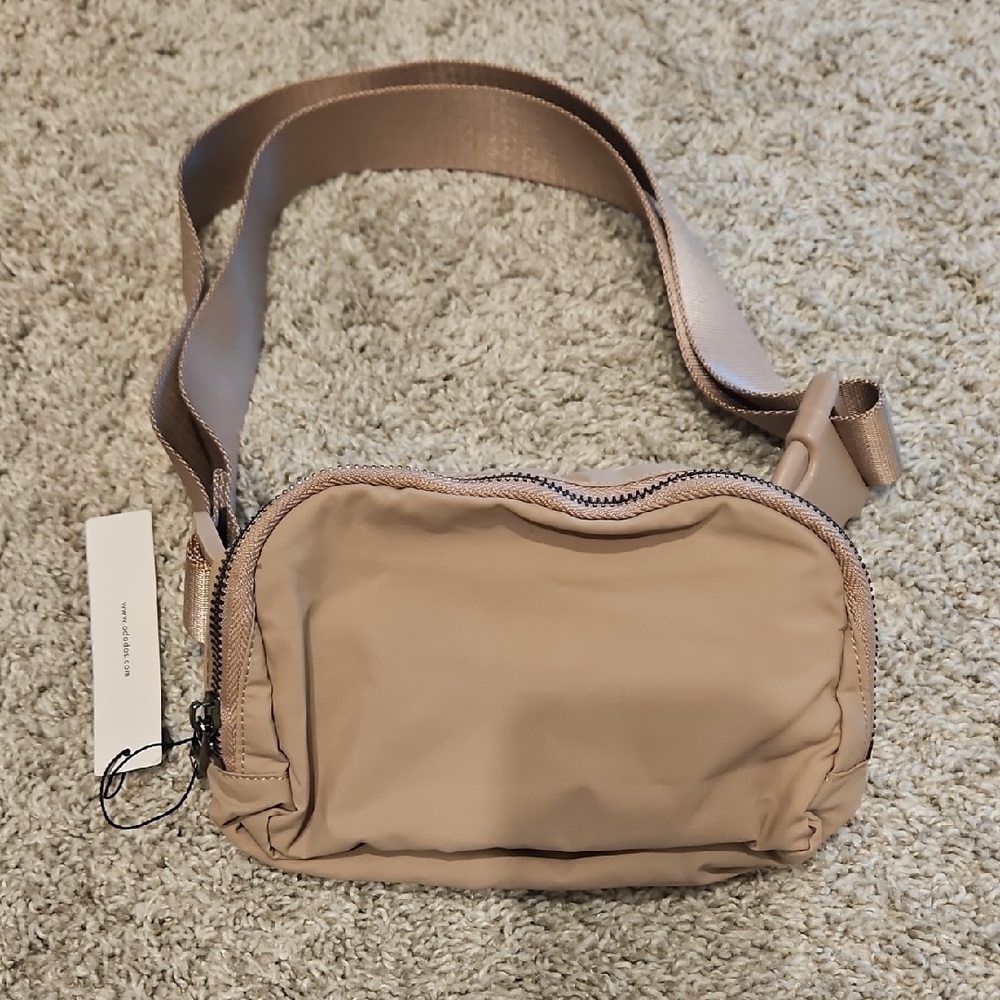 Little Girls Tan Crossbody Bag